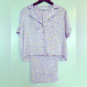 Women's pajama set with purple flowers!